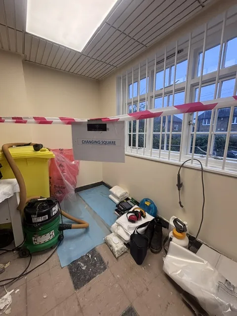 Asbestos floor tile and bitumen removal in Clerkenwell
